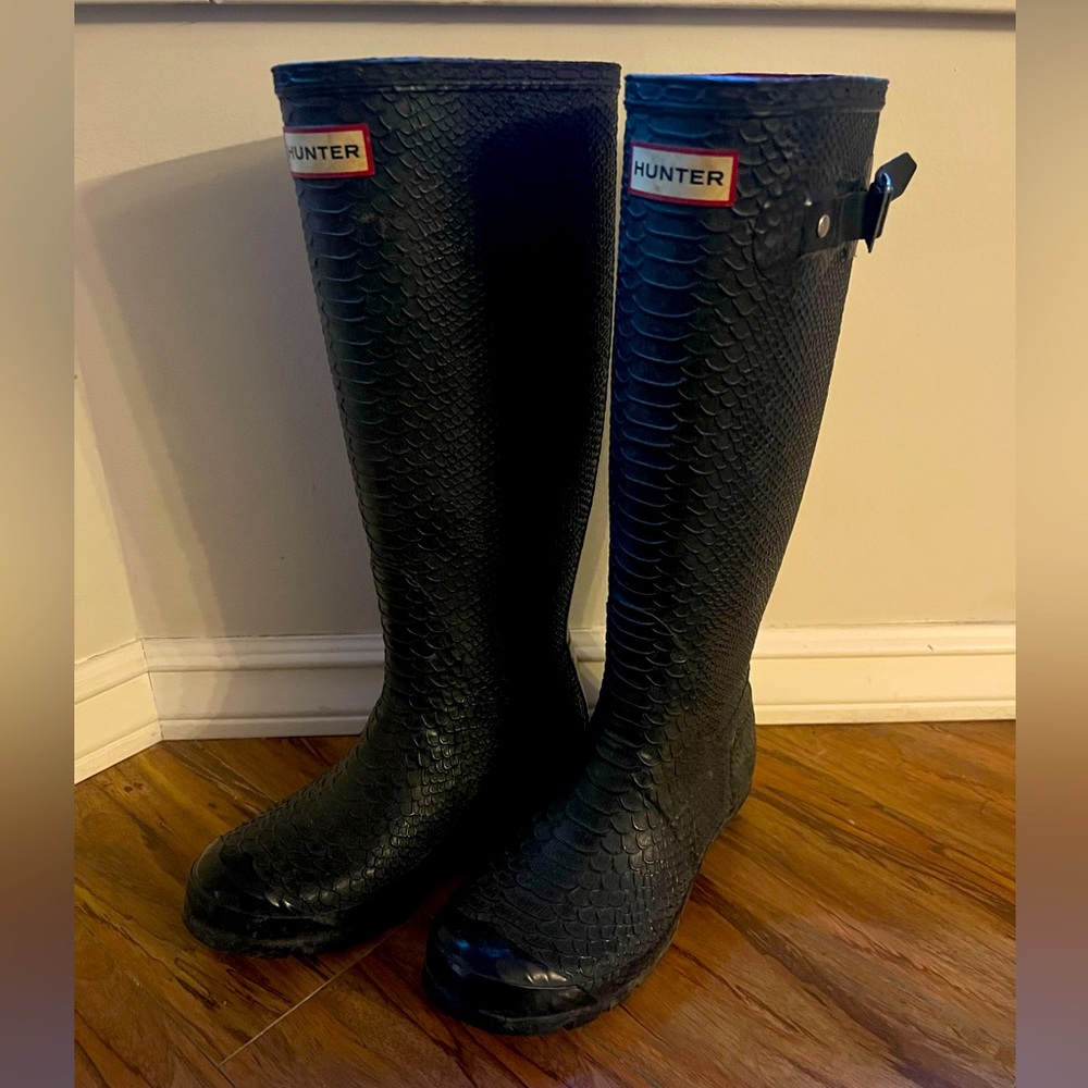 Tall Hunter Boots (Croc Pattern)